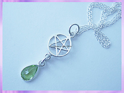 NO3P Pentagram and Peridot Necklace - VRS