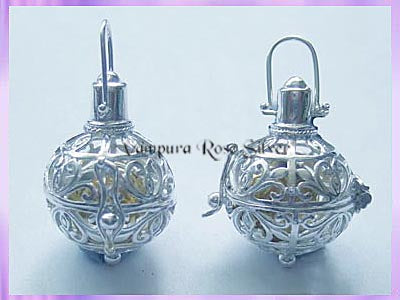 AC14 Ornate Angel Caller Pendant