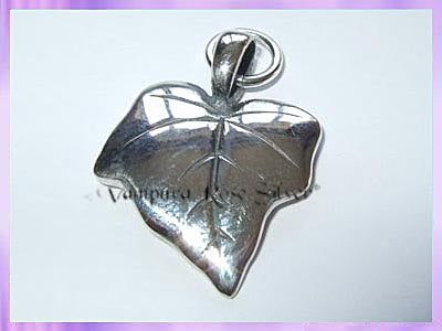 CHA58 Ivy Leaf Pendant (Double Sided) - VRS