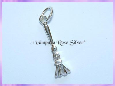 CHA6 3D Besom Broom Charm - VRS