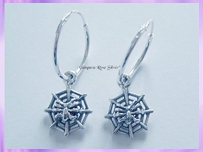 CHA68H2 Spider Web Hoop Earrings - VRS