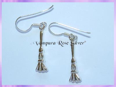 CHA6E Besom Broom Earrings - VRS