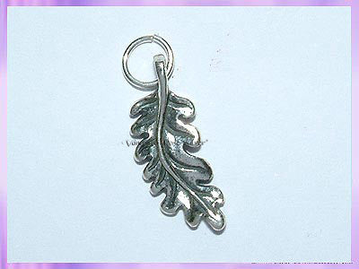 CHA23 3D Oak Leaf Charm - VRS * PRE-ORDER ONLY *