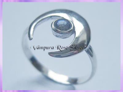 MR2 Moon Ring - Labradorite - VRS