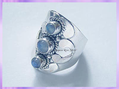 RS13 Rainbow Moonstone Ring