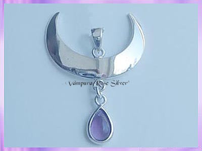 WMB2 Crescent Moon Pendant - Amethyst - VRS